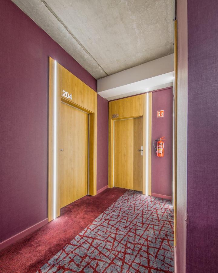Hotel 107 Rumia Bagian luar foto
