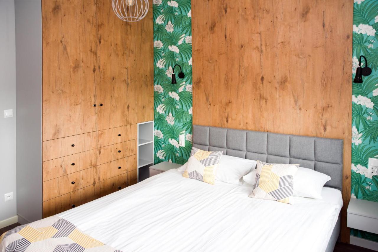 Hotel 107 Rumia Bagian luar foto